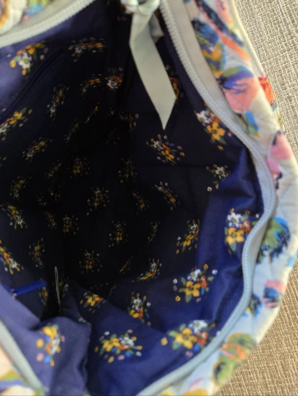Vera Bradley Triple Zip Hipster Sea Air Floral Purse - Picture 10 of 13